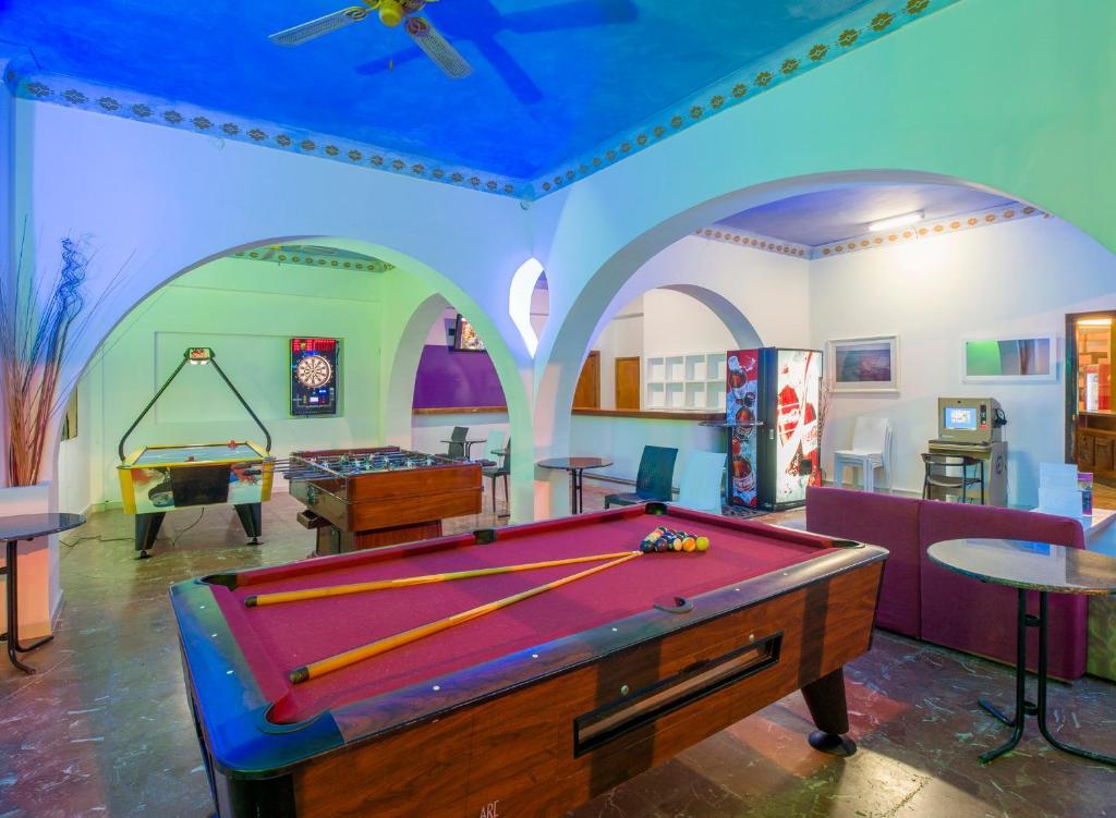 Hostal Alicante Сан-Антонио-Абад Экстерьер фото