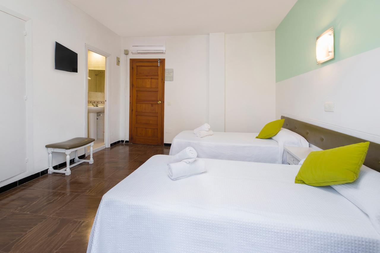 Hostal Alicante Сан-Антонио-Абад Экстерьер фото