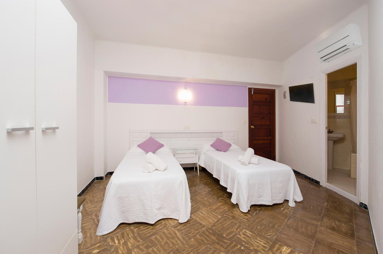 Hostal Alicante Сан-Антонио-Абад Экстерьер фото
