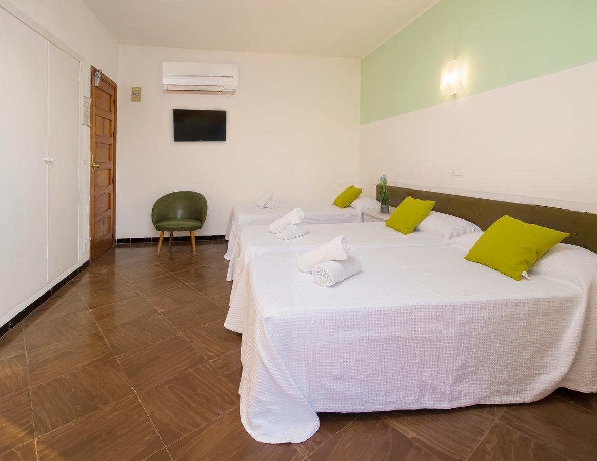 Hostal Alicante Сан-Антонио-Абад Экстерьер фото
